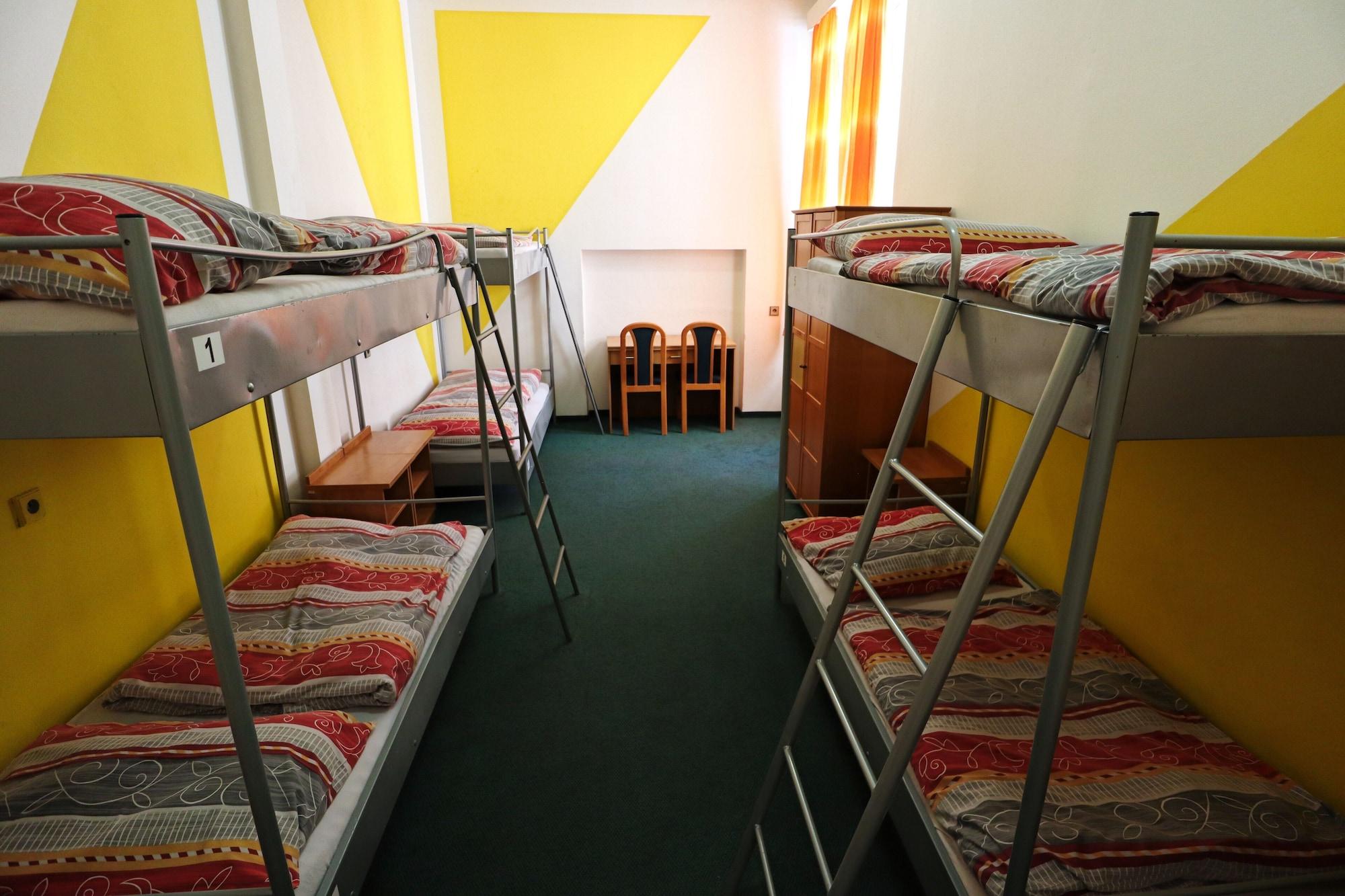 A Plus Hostel - Centrum Прага Экстерьер фото