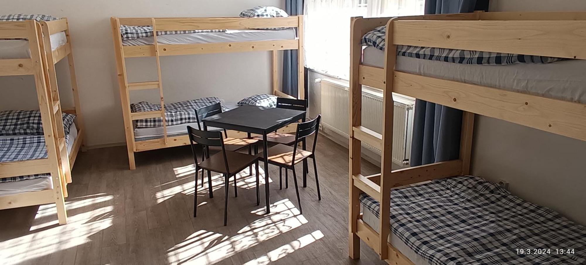 A Plus Hostel - Centrum Прага Экстерьер фото