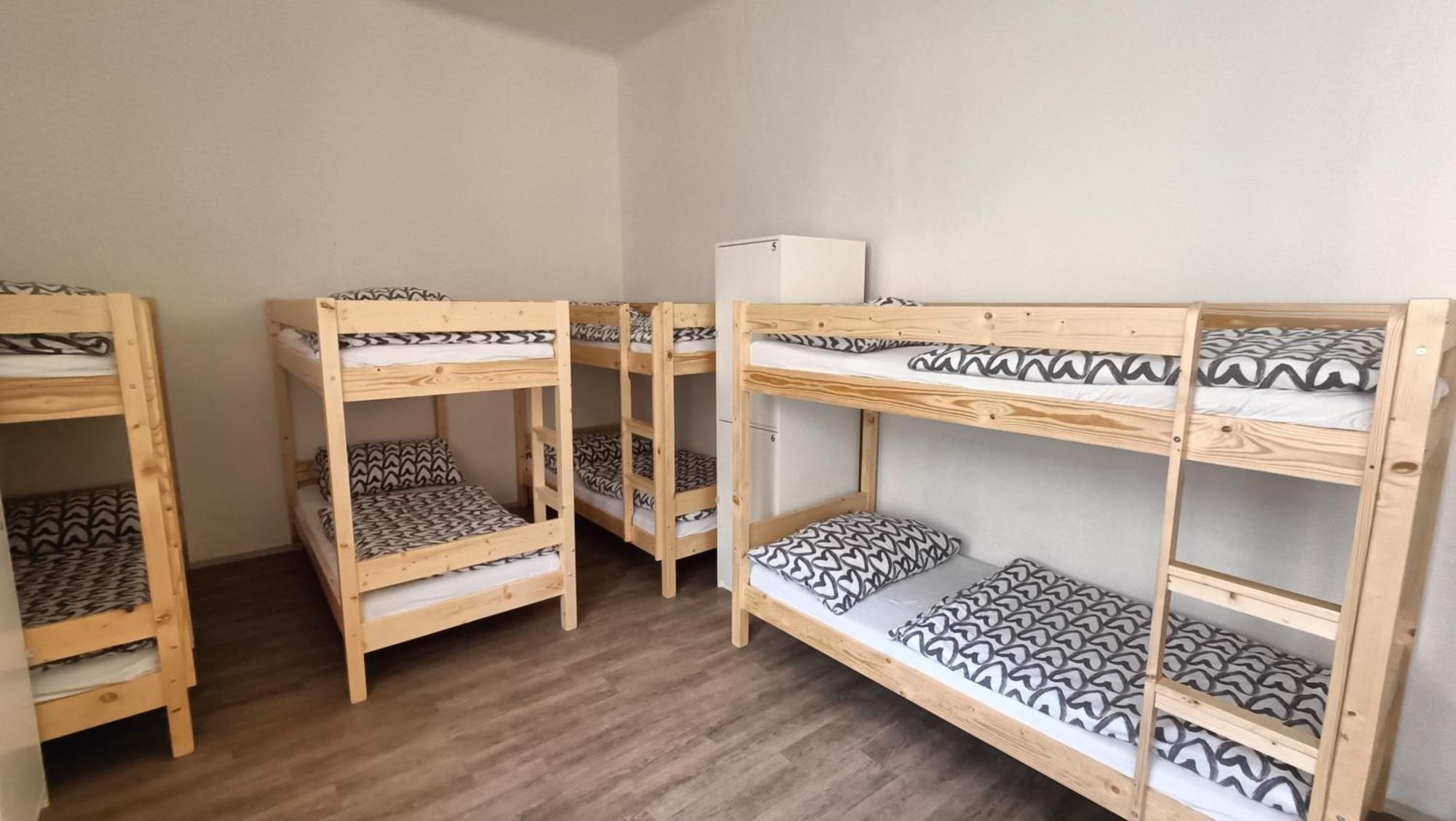A Plus Hostel - Centrum Прага Экстерьер фото