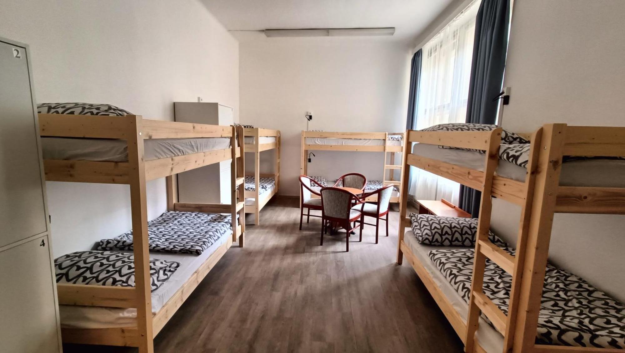 A Plus Hostel - Centrum Прага Экстерьер фото