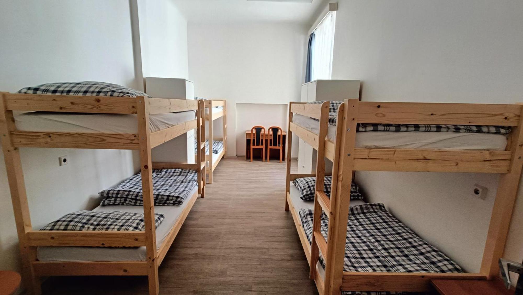 A Plus Hostel - Centrum Прага Экстерьер фото