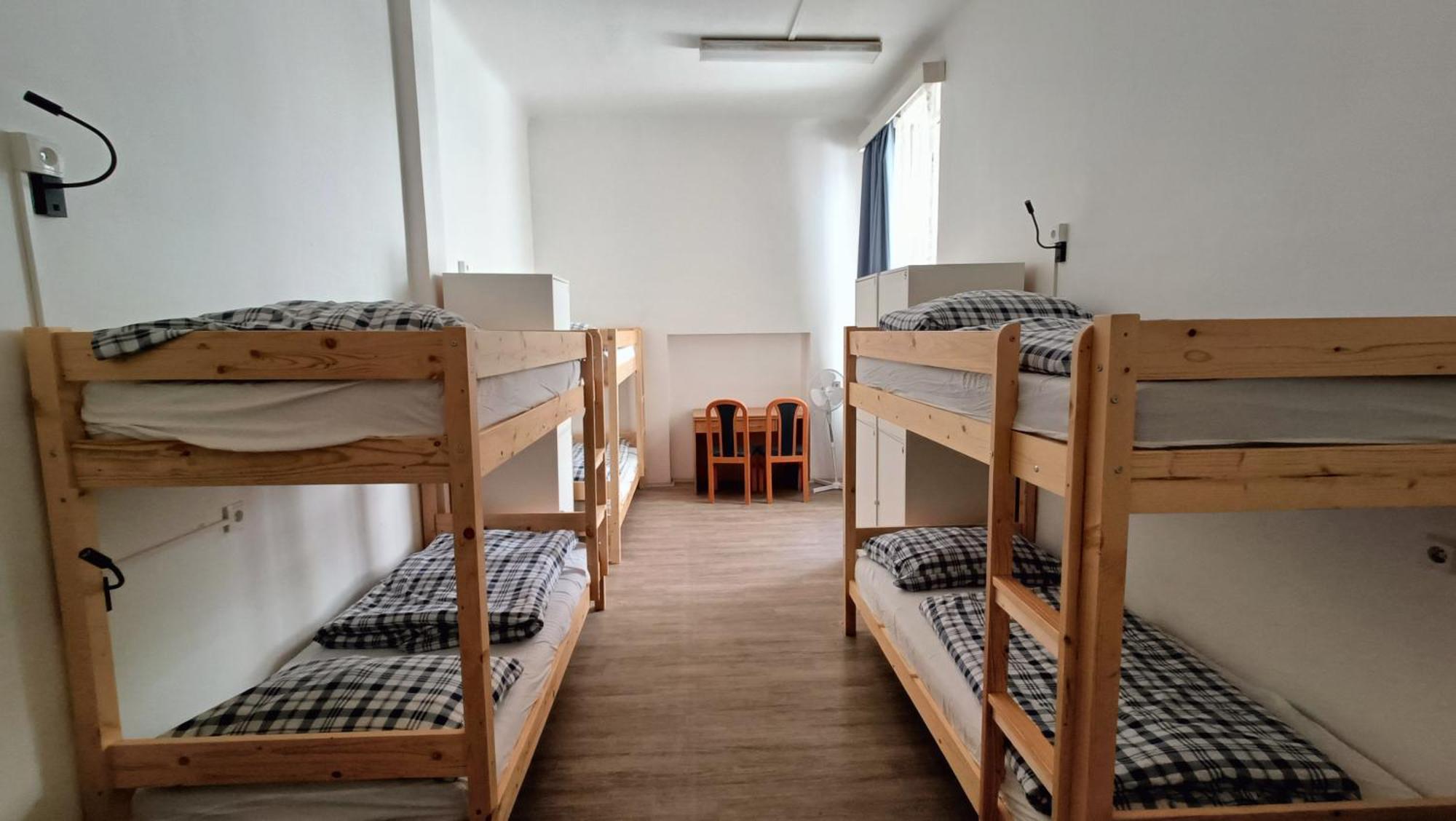 A Plus Hostel - Centrum Прага Экстерьер фото