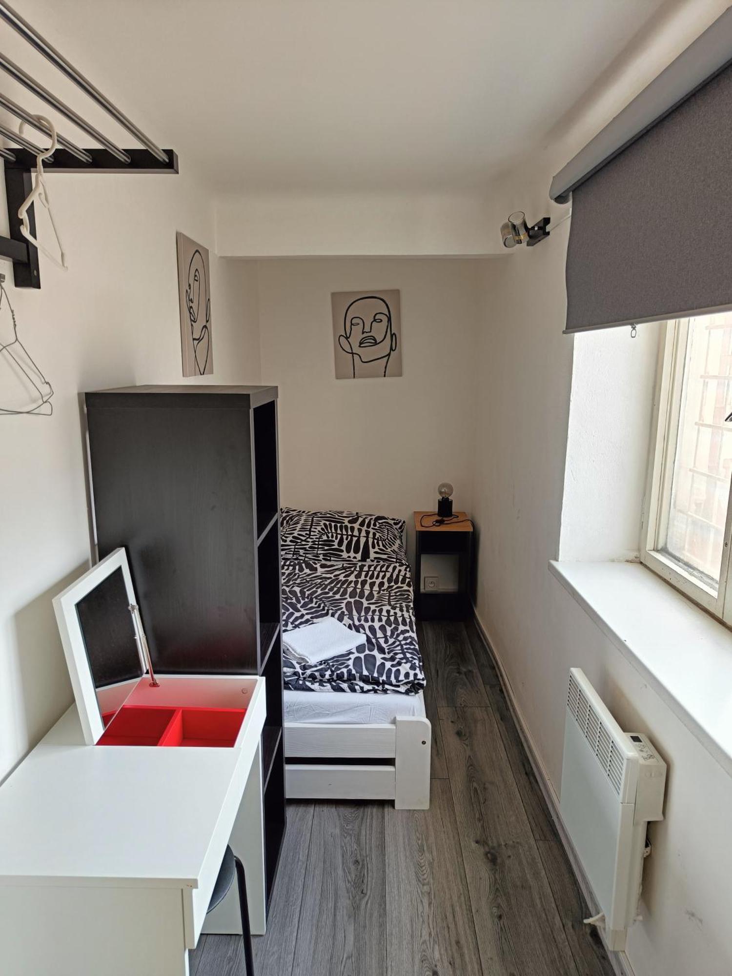 A Plus Hostel - Centrum Прага Экстерьер фото